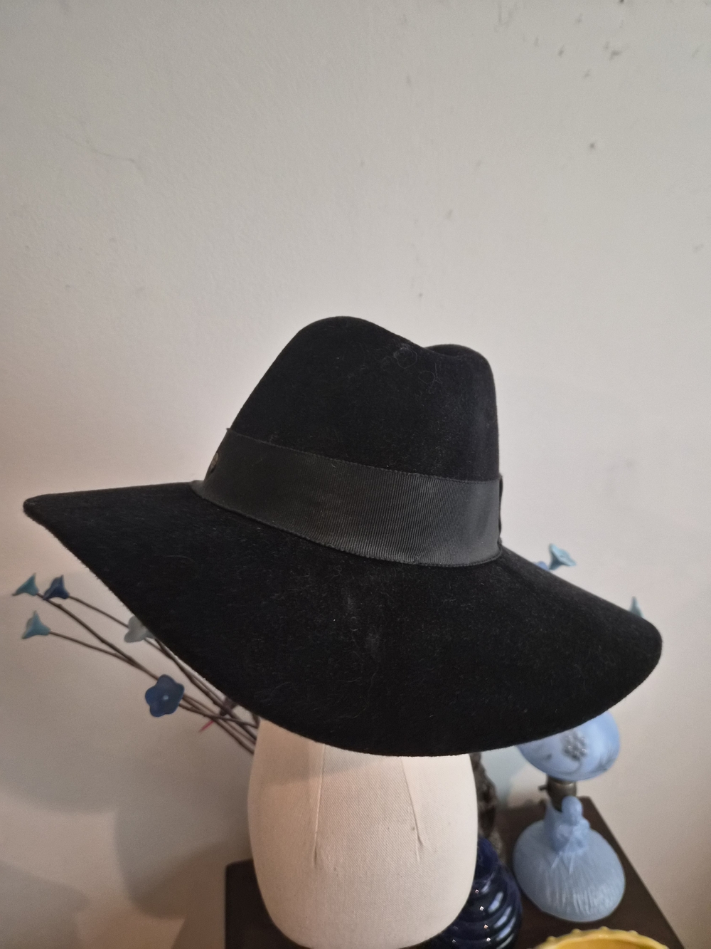 Helen Kaminski Australia 100% Rabbit Fur Felt Fedora Hat Black